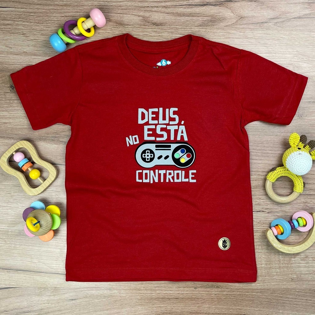 T-Shirt Infantil Vermelha Deus Está No Controle