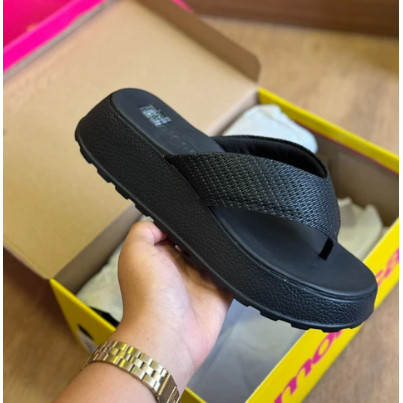 Sandalia Tamanco Chinelo Feminino Moleca Leve Quadrado Tira Grossa Lisboa Original em Oferta na Shopee