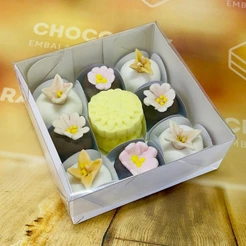 10~50 CAIXA COM VISOR BRANCA (09 DOCES) 10,5x4x10,5 ID5055 (IDEIA) ESSENCIAL (CHOCO)
