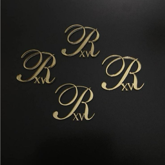Aplique Letras XV (15 Anos) 4cm Acrílico Espelhado - Kit com 10 unidades (FAZEMOS TODAS AS LETRAS) INFORMAR NO CHAT