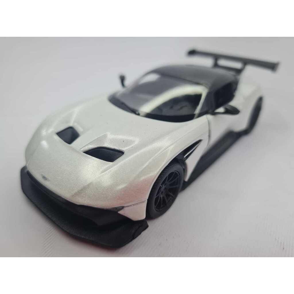 Aston Martin Vulcan Branco