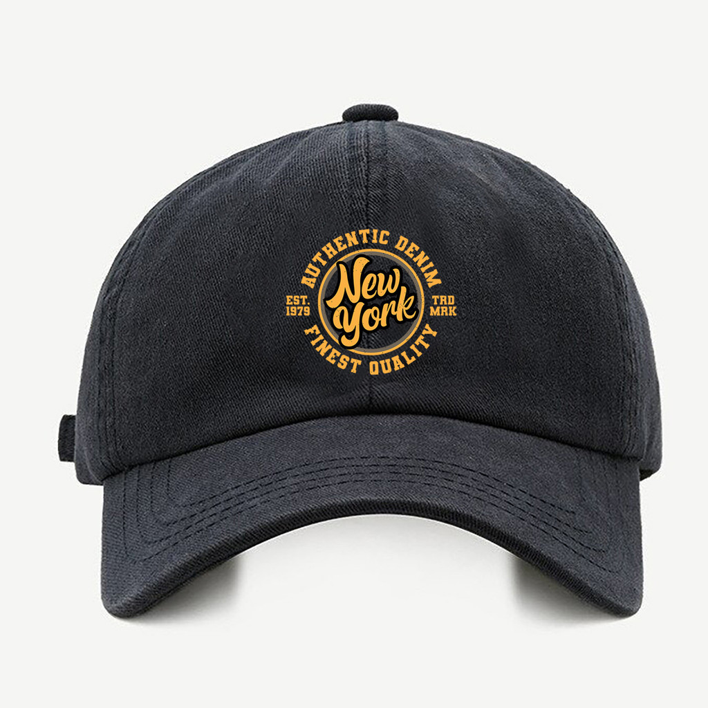 Bone baseball masculino preto New York Finest QualityCom regualgem cores bege e branco