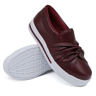 Tênis Slip On Feminino Moda Casual Calce Fácil Linha Conforto Moderno Tendência Escola Trabalho