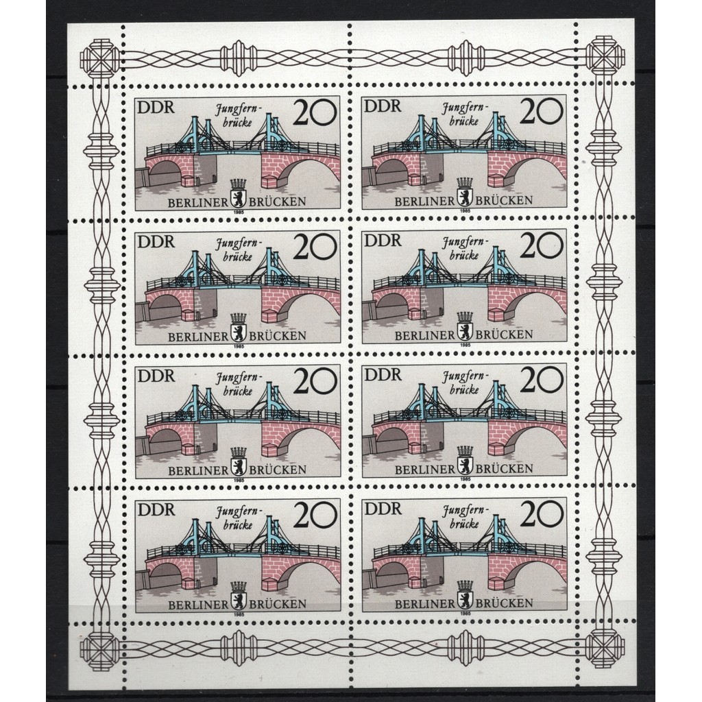 Selos ALEMANHA DDR - BLOCO NOVO / Selos - 1985