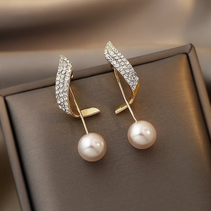 Brincos de zircão da moda com pérolas