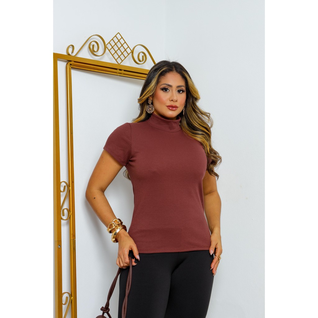 Blusa feminina Cacharrel Manga Curta