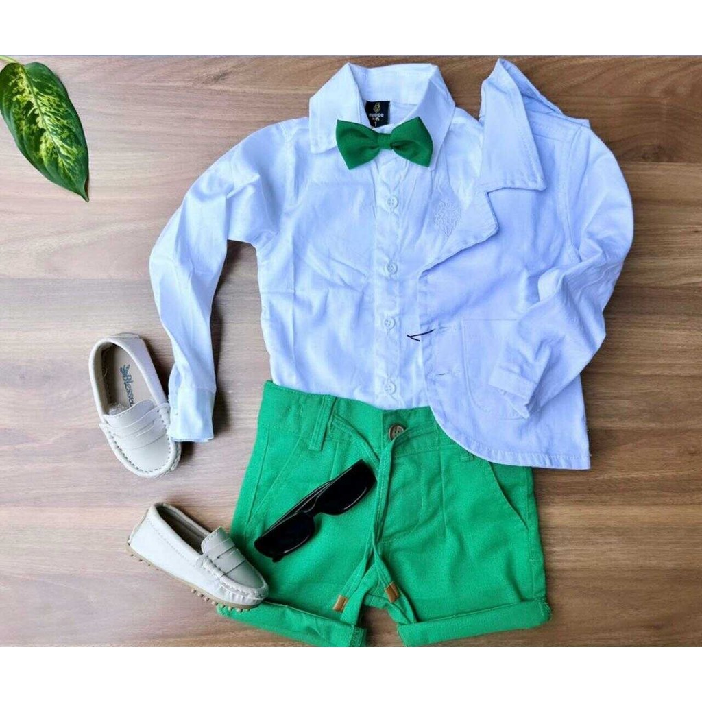 Bermuda Verde com Camisa e Blazer Branco com Gravata Infantil