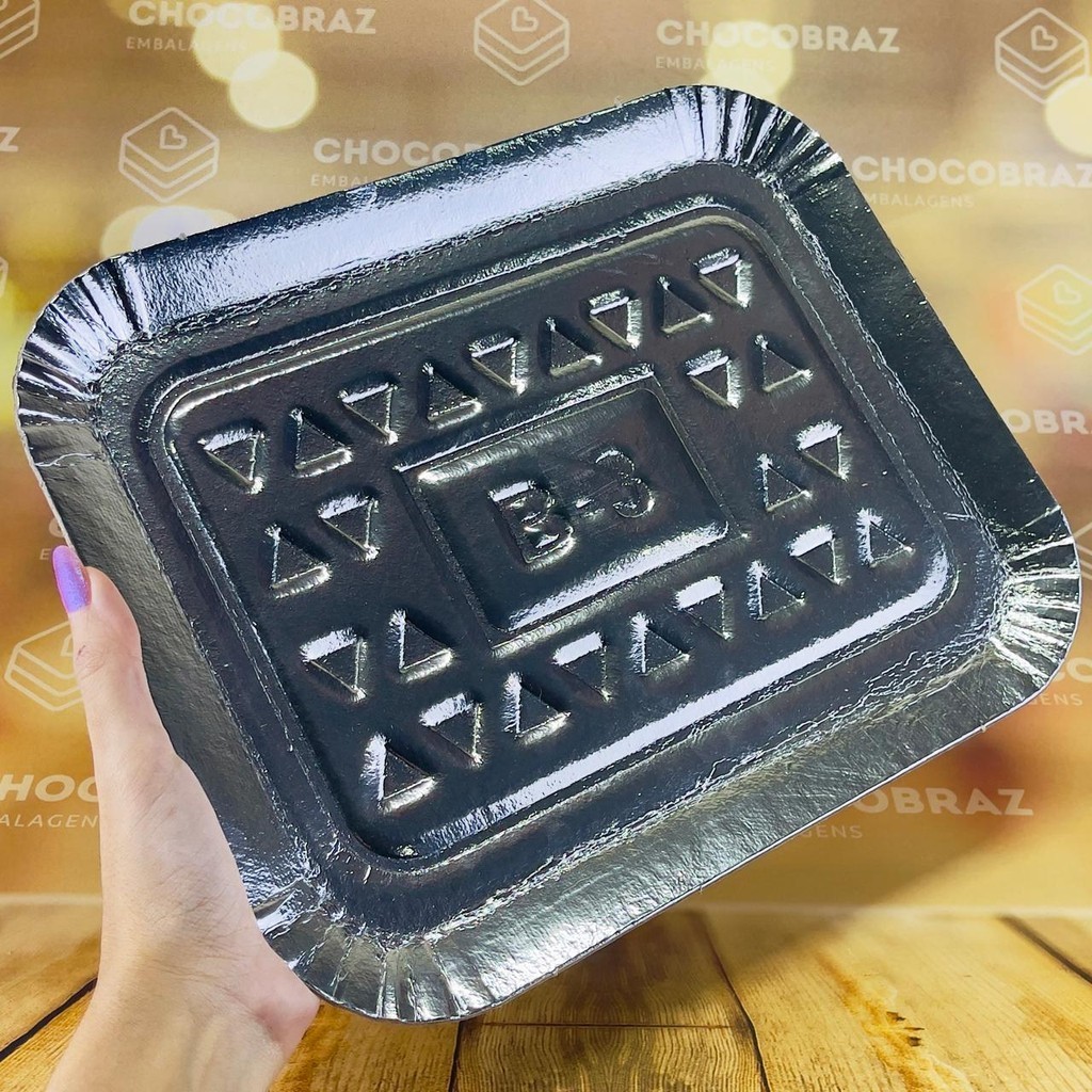 10~50 BANDEJA  PARA BOLO  LAMINADA  PRATA N° 03  30X24 CM - Stationery