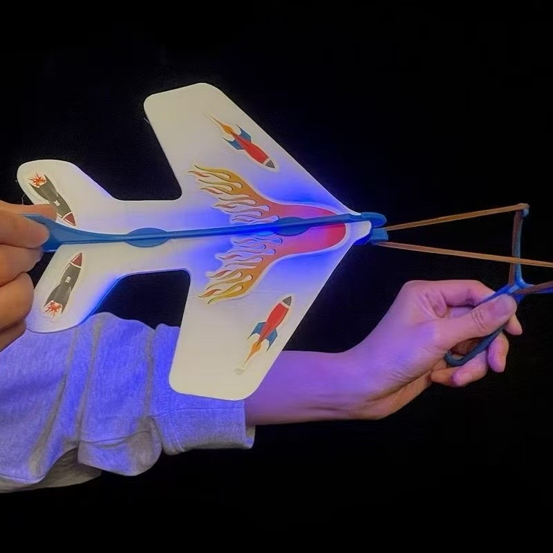 Brinquedos Estilingue de Avião com Led Avatar Voador Brinquedo de Criança Para Exterior