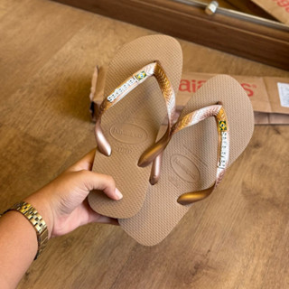 Havaianas Top + Pin Brasil + Placa Logo em Oferta na Shopee