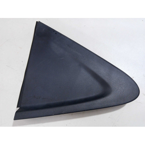 Moldura Acabamento Externo Esquerdo Retrovisor GM Onix 2020 Original