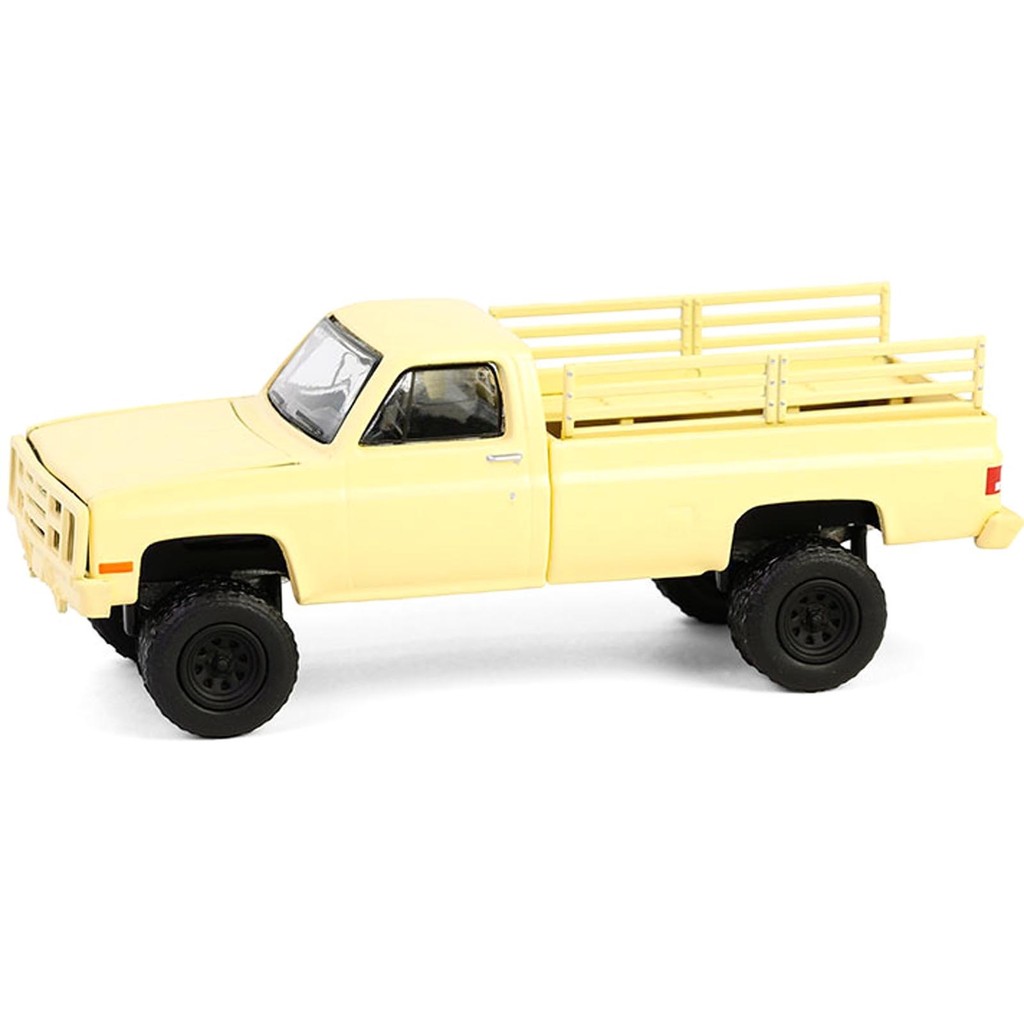 Miniatura - 1:64 - 1986 Chevrolet M1008 Desert Tan - Battalion 64 5 - Greenlight 61050