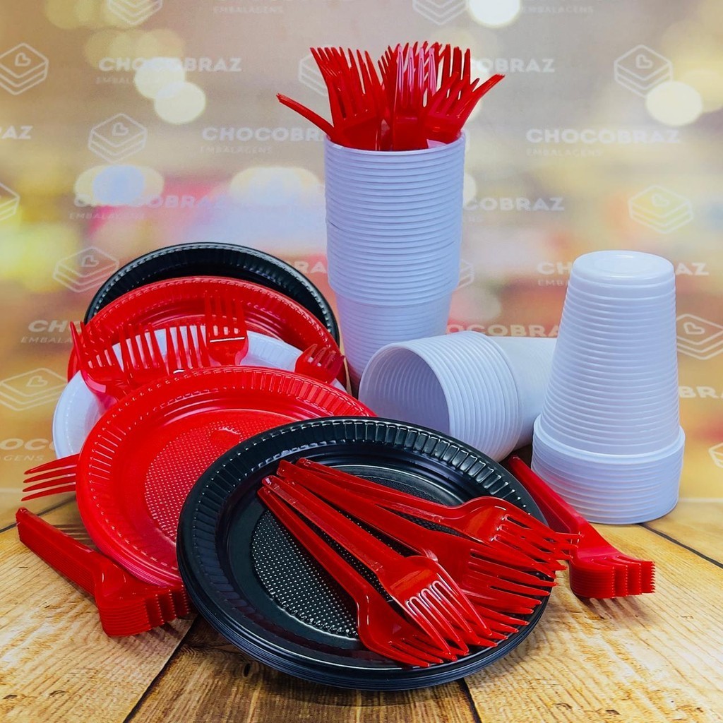 Kit Festa 50 PESSOAS DESCARTAVEIS GARFO + PRATO + COPO (PRETO BRANCO E VERMELHO) em Oferta na Shopee