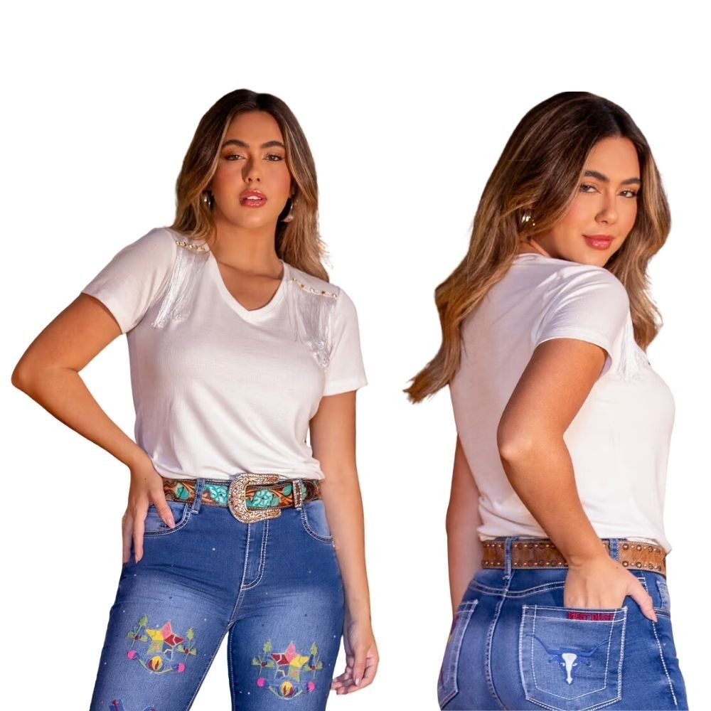 Camiseta T-Shirt Feminina Para Cowgirl Com Pedras Brilhantes e Franja Nos Ombros West Dust TS29359