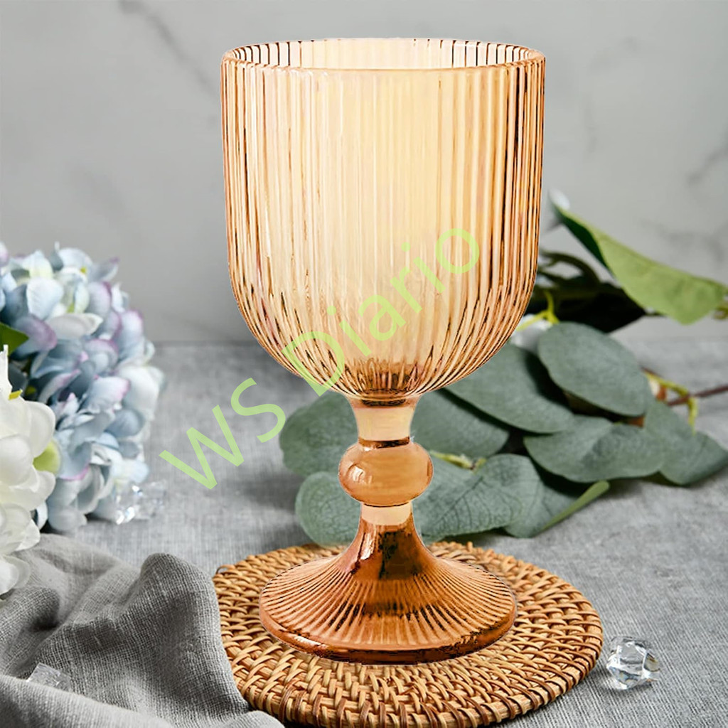 Conjunto com 6 Taças Versailles Âmbar em Vidro Canelado, 390ml - Elegância para Sobremesas, Bebidas e Coquetéis