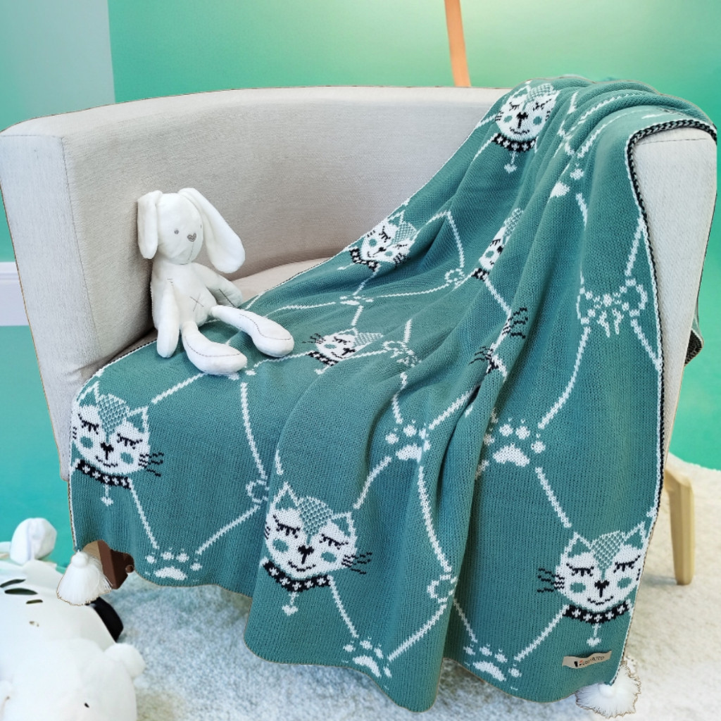 Manta Cobertor Infantil Pompom Menino e Menina de Tricô padrão Desenho Gato Quarto Sala Poltrona Sofá Tricot Usufruto
