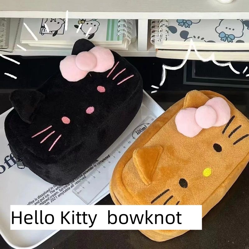 HelloKitty Bolsa De Caneta De Pelúcia Anime Figura Menina Estojo De Lápis De Desenho Animado Armazenamento De Papelaria Para Estudantes De Grande Capacidade em Oferta na Shopee