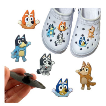 Botons  Bluey e Bingo Kit  Pins Enfeitar 6 Peças Varaiads Promoção Diversas Emborrachados Variados