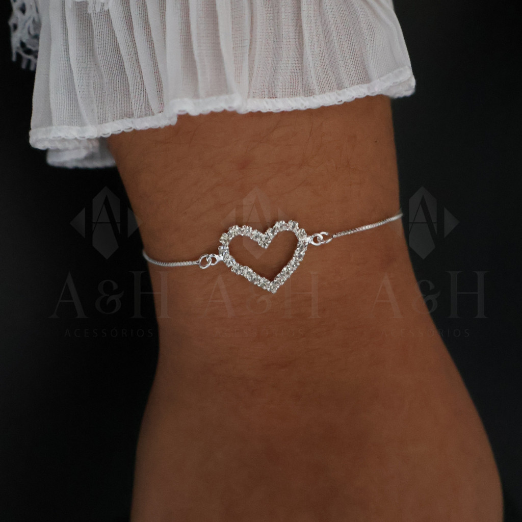 Pulseira Bracelete Feminina Banhada a Prata 925 com Pingente de Coração de Strass Minimalista