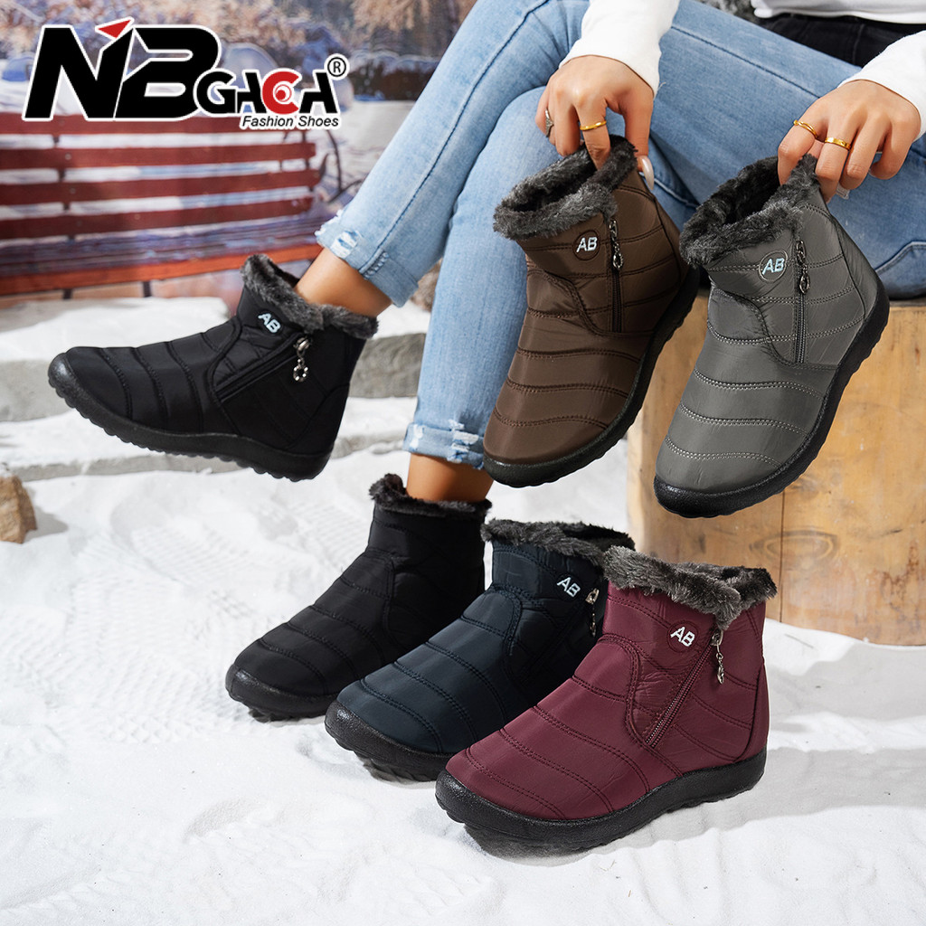 Botas De Neve Confortáveis De Tamanho Grande Para Mulheres , Sapatos De Algodão Quentes De Inverno Com Couro Impermeável
