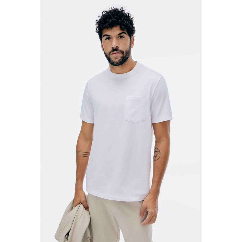 CAMISETA BÁSICA MASCULINA COMFORT SUPER COTTON COM BOLSO - HERING