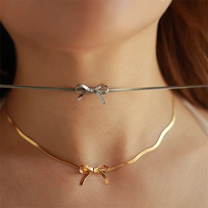 18k colar de personalidade design de corrente de pescoço de arco de choker corrente de pescoço de cobra osso de cobra nicho Lâmina de aço de titânio colar YSVX