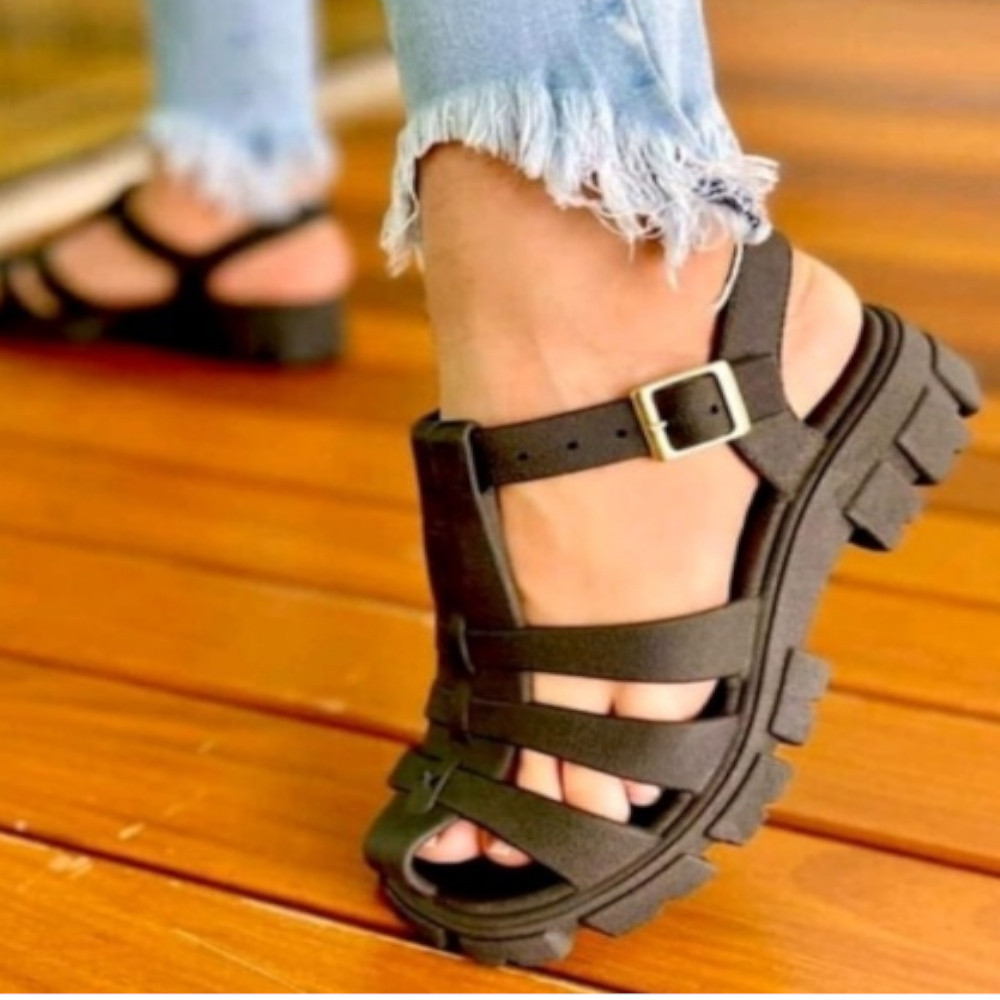 Sandalia Tratorada Super Confortavel feminino Ortopédica