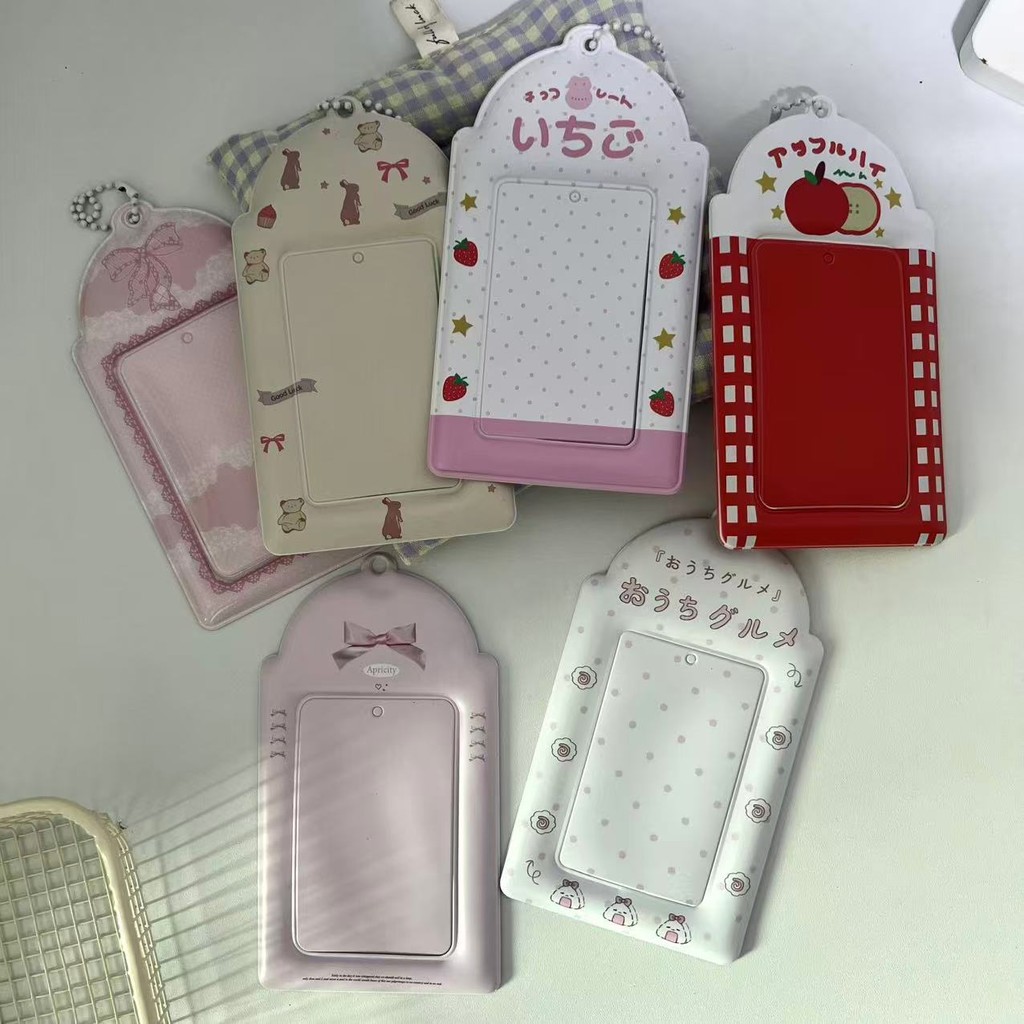 Verde Dos Desenhos Animados PVC Titular Do Cartão Pequeno De Refeição Arco Armazenamento Display Pingente 3 Polegada em Oferta na Shopee