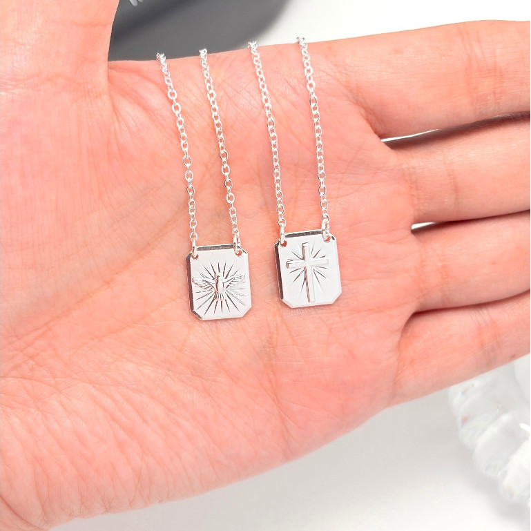 Escapulário Espirito Santo E Cruz Masculino Banhado A Prata 925 ou Ouro 18k