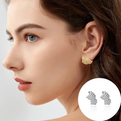 Brinco Femenino Delicado Curvo Folheado Ouro 18k a Platina Zircônia Cravejada Luxo