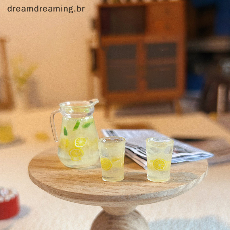 Novo 1 : 12 Casa De Bonecas Em Miniatura Suco De Limão Jarro Copo Conjunto Modelo Boneca Bebida Decoração Cozinha Cena O