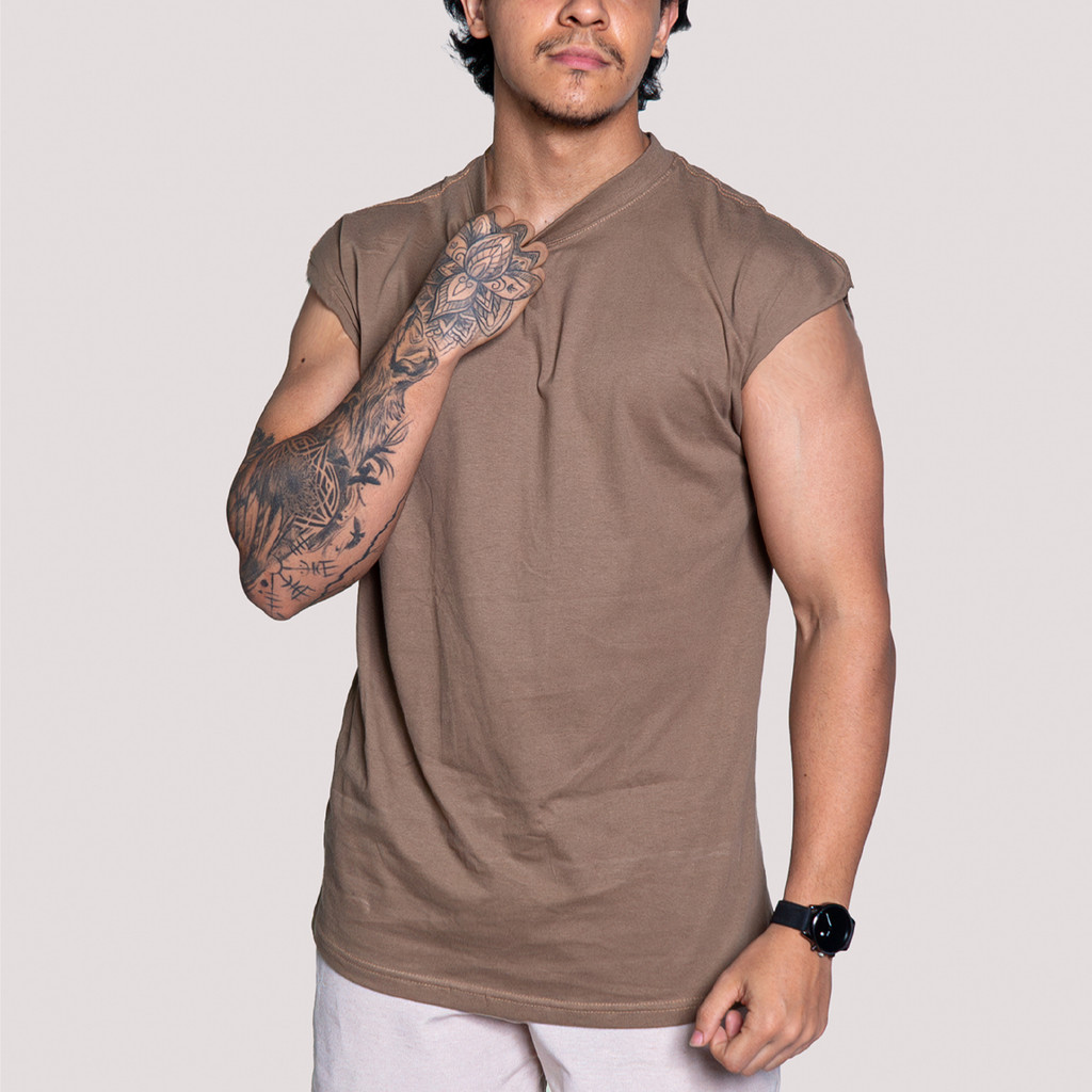 Regata Masculina Oversized Machão Academia Treino Maromba Fitness Ombreira Streetwear Lisa Esportiva
