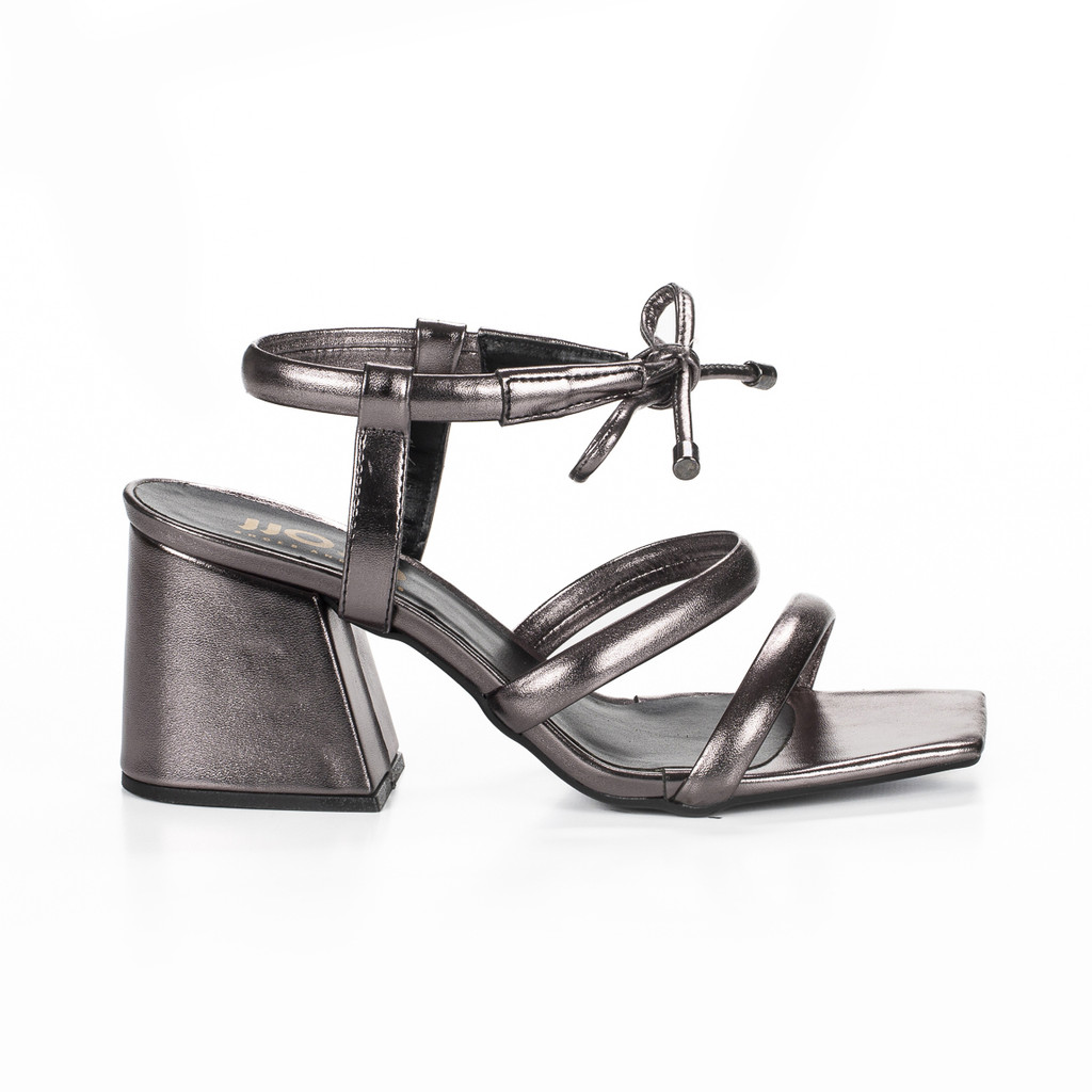 Sandália Feminina Salto Grosso 7 Cm Moderna Confortável Casual