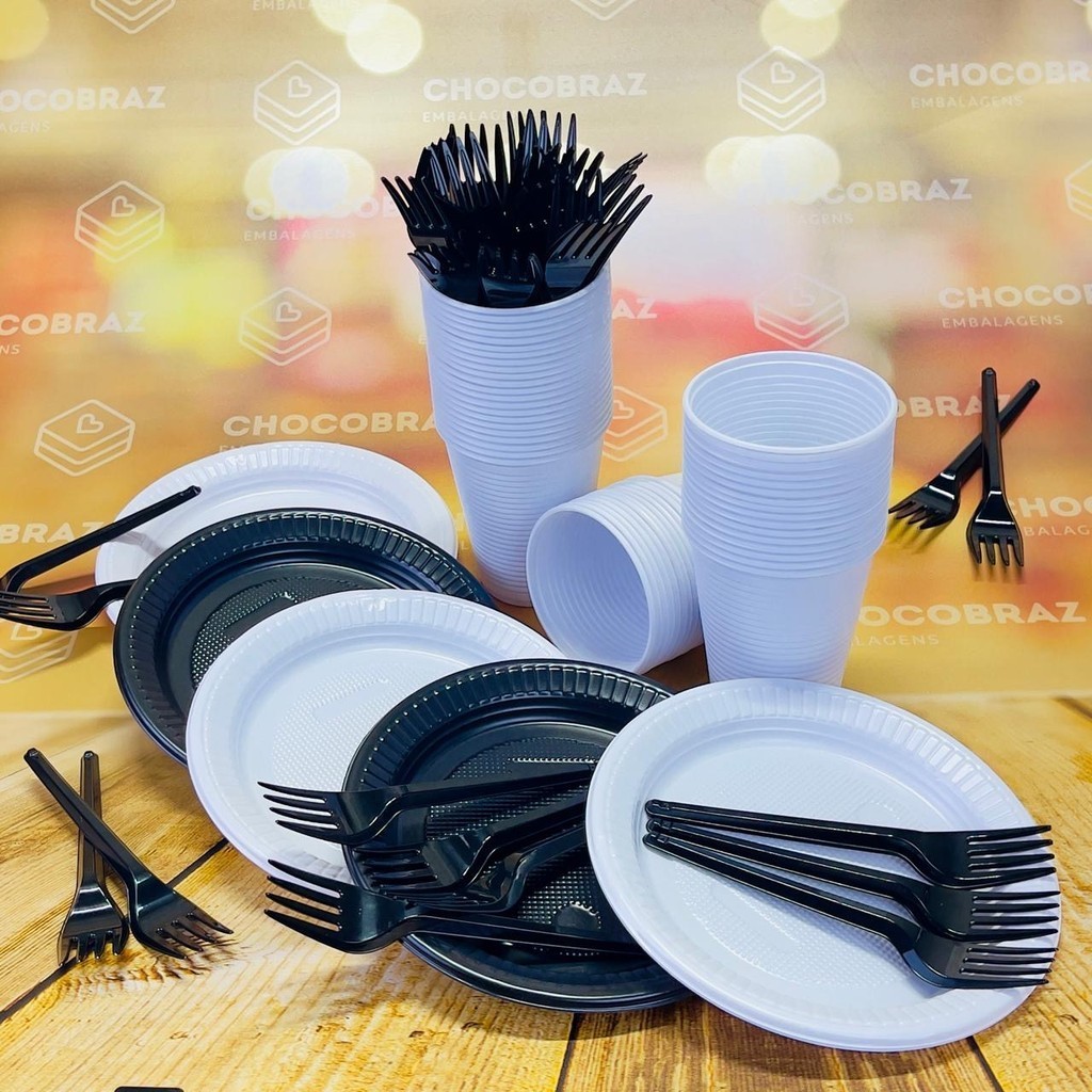 Kit Festa 50 PESSOAS DESCARTAVEIS  GARFO + PRATO + COPO PRETO  E BRANCO - Home & Living