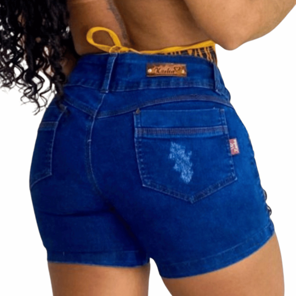 Short Jeans Feminino Cintura Alta Meia Coxa Detalhe em Ilhós com Lycra