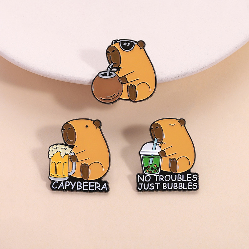 Bonito Kawaii Capivara Esmalte Pino Beber Boba Chá Dos Desenhos Animados Animal Broche Crachá Mochila Acessório Colecion