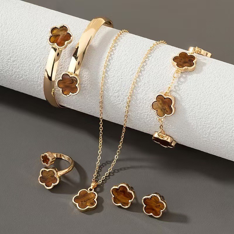 Conjunto de joias de flor da sorte, pulseira de acrílico, colar de trevo, brincos femininos