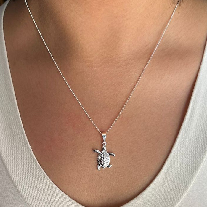 Colar Feminino Tartaruga Banhado Folheado a Prata 925 Corrente a Fecho Elegante e Praiano Delicado