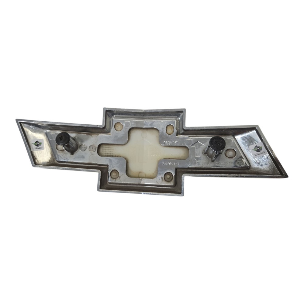 Emblema Dianteiro Grade Chevrolet Tracker 20 A 24  26301767