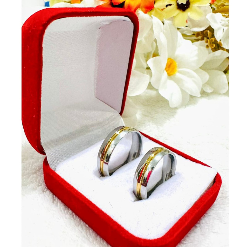 Par Alianças Prata Namoro 6mm Filete Risco Ouro Meio Anatomica Tradicional Luxo