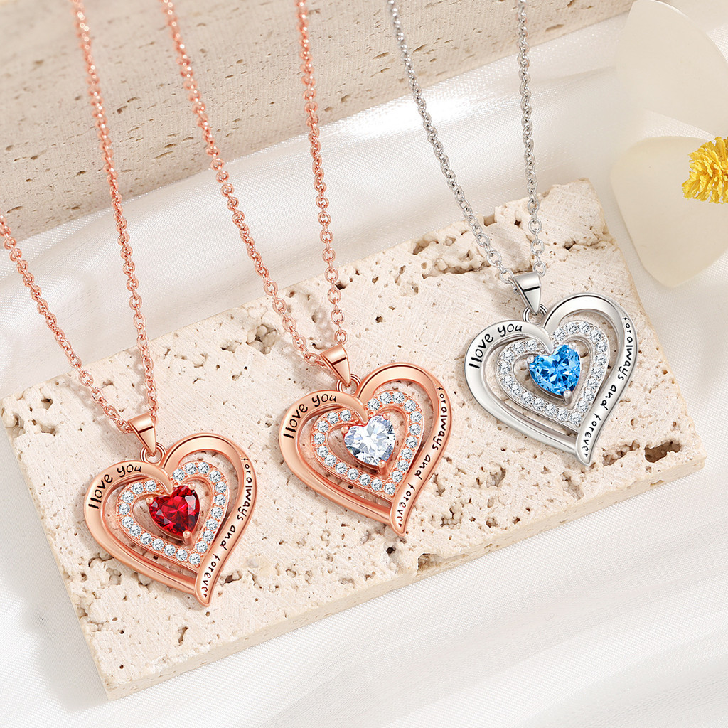 Amazon Twelve Star Stone Peach Heart Colar feminino europeu e americano tingido de letras pretas Love Heart Heart Heart Selo em forma de coração