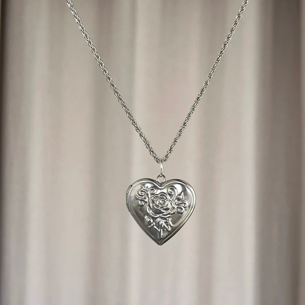 Colar Medalhão Coração com Foto – Aço Inoxidável, Prata, Estilo Romântico