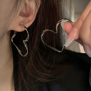 Um Par de Brincos de Metal para Senhoras Big Love Fashionable exclusivos em Oferta na Shopee