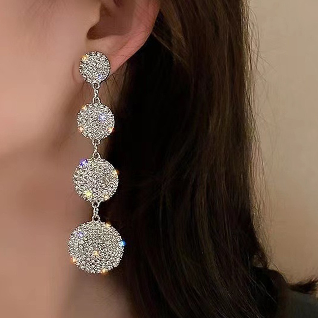 Brincos longos de diamante redondo geométrico, estilo deusa, design de nicho, brincos femininos versáteis em Oferta na Shopee