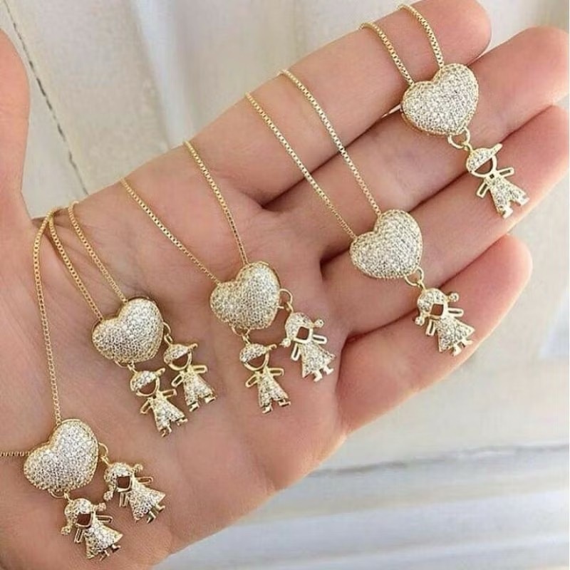 Colar de filhos coração cravejado casal menino / menina banhado a ouro 18k a prata 925
