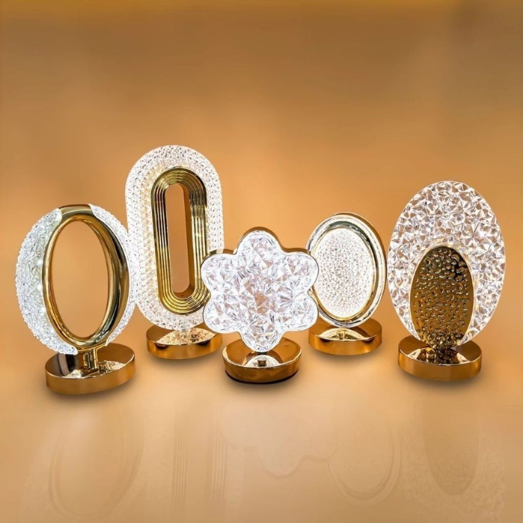 Luminária LED De Mesa  Luxuosa Cristal Acrílico Formatos Quarto Decorativo 3 Controle Touch