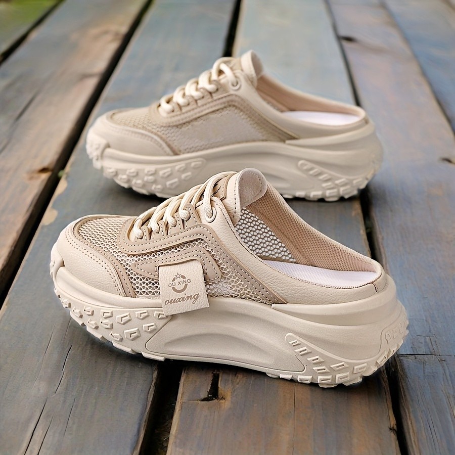 Calçados esportivos casuais femininos de verão, parte superior de malha respirável com sola de amortecimento grosso em Oferta na Shopee
