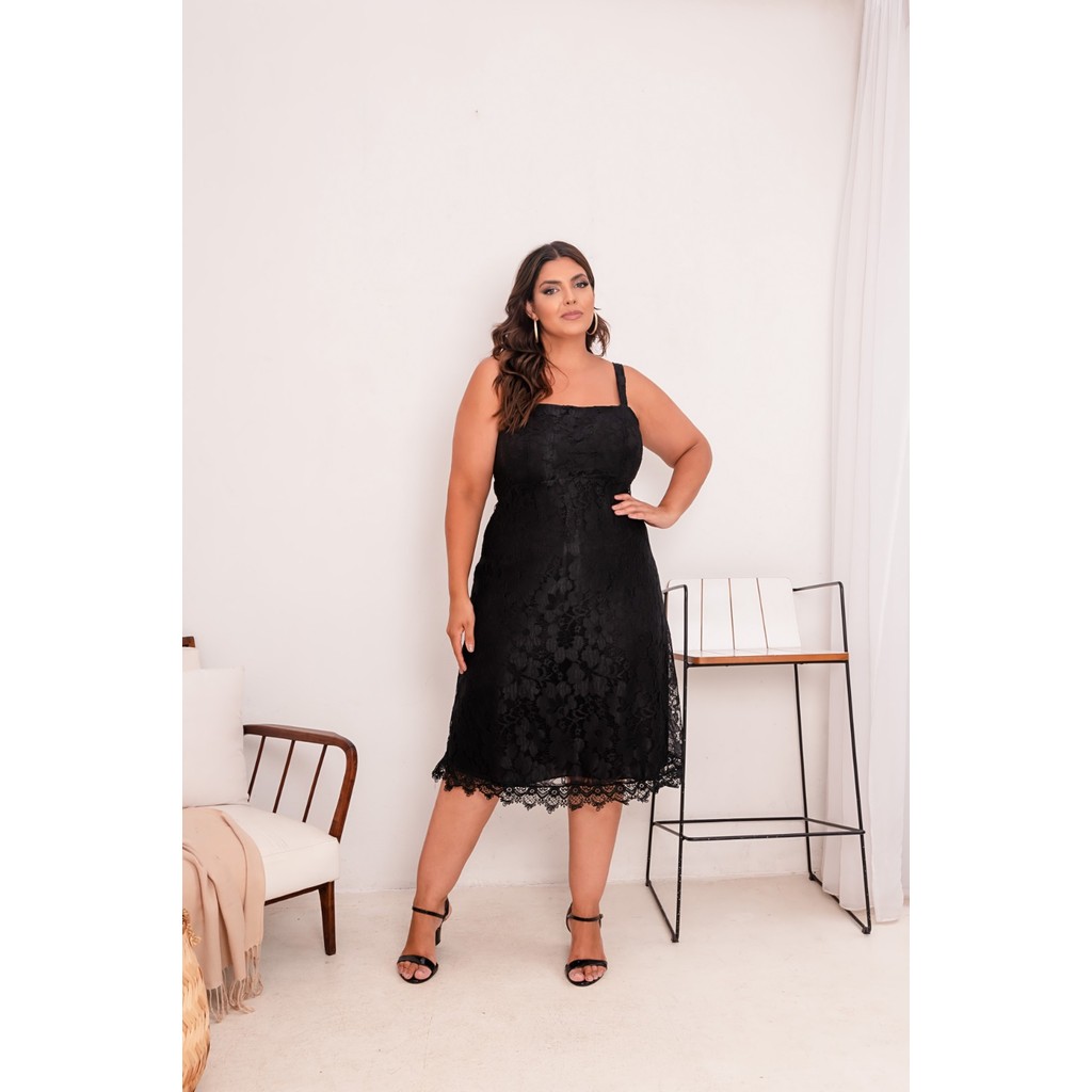 Vestido Plus Size Midi Em Renda