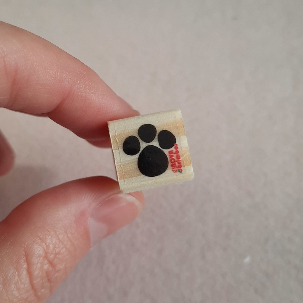 Carimbo Mini patinha coelho - 1,5x1,5cm