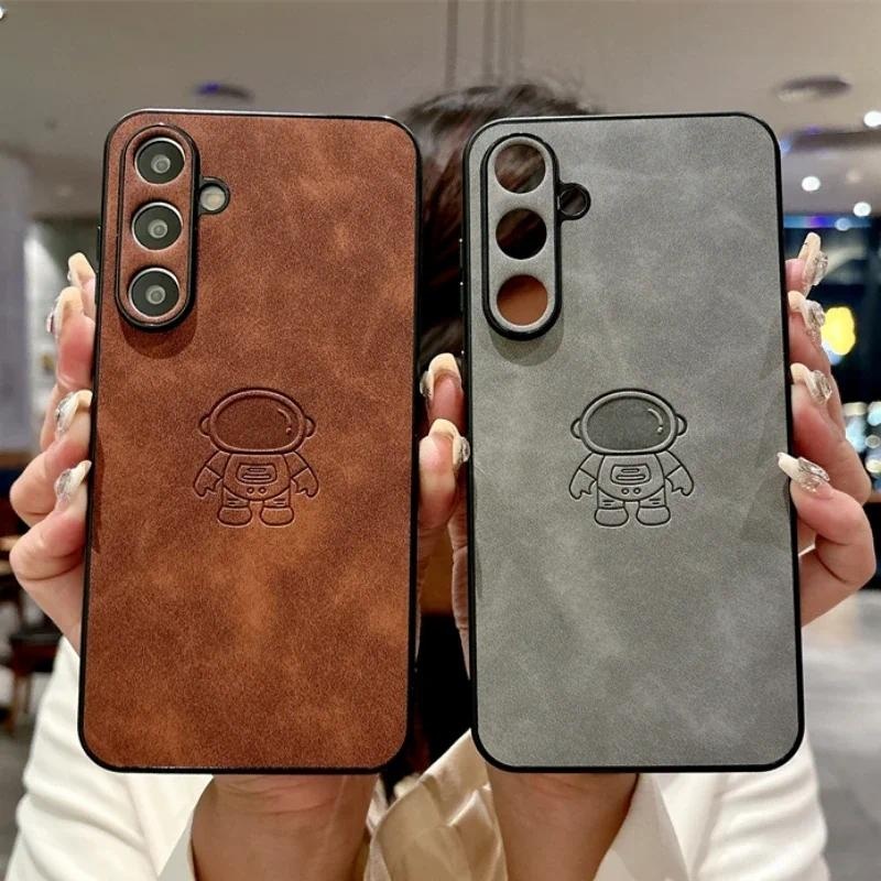 Capa De Couro De Astronauta Em Relevo Para Samsung A55 A54 A53 A35 A34 A25 A15 S21 S22 S23 FE S24 Ultra Note 20 Plus
